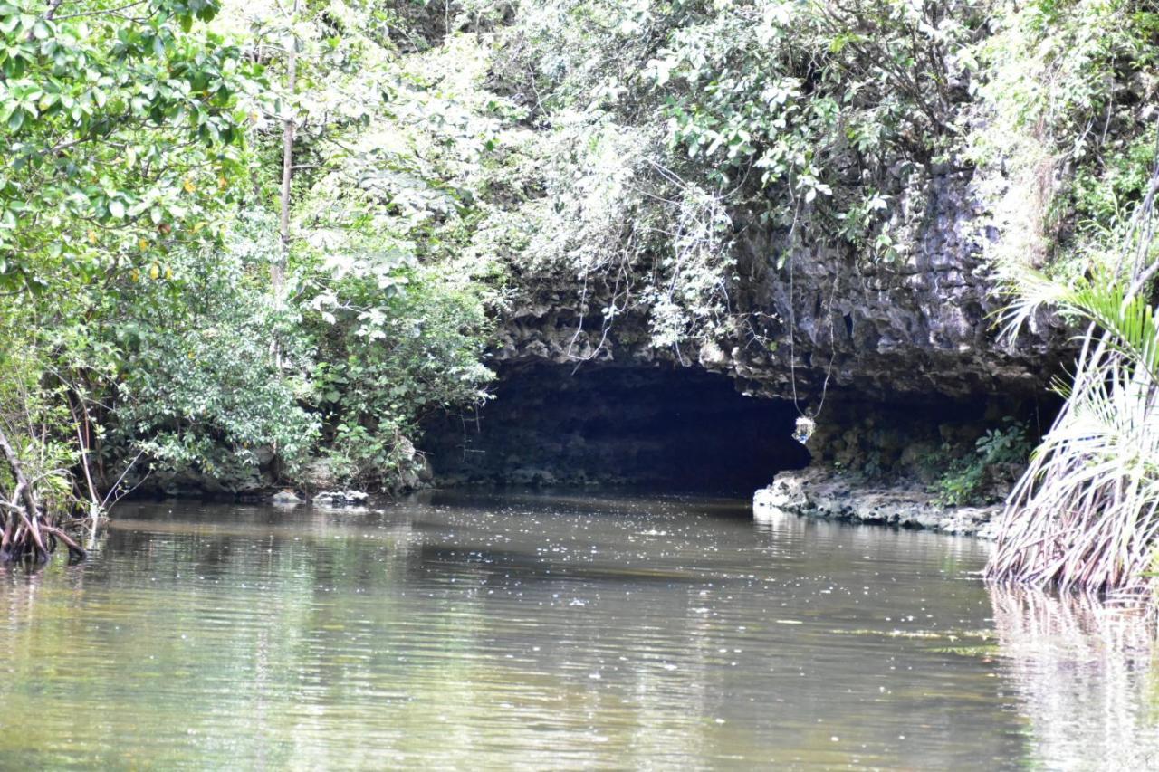 Kampoeng Karst Rammang Rammang Guest House Kasijala Exterior photo