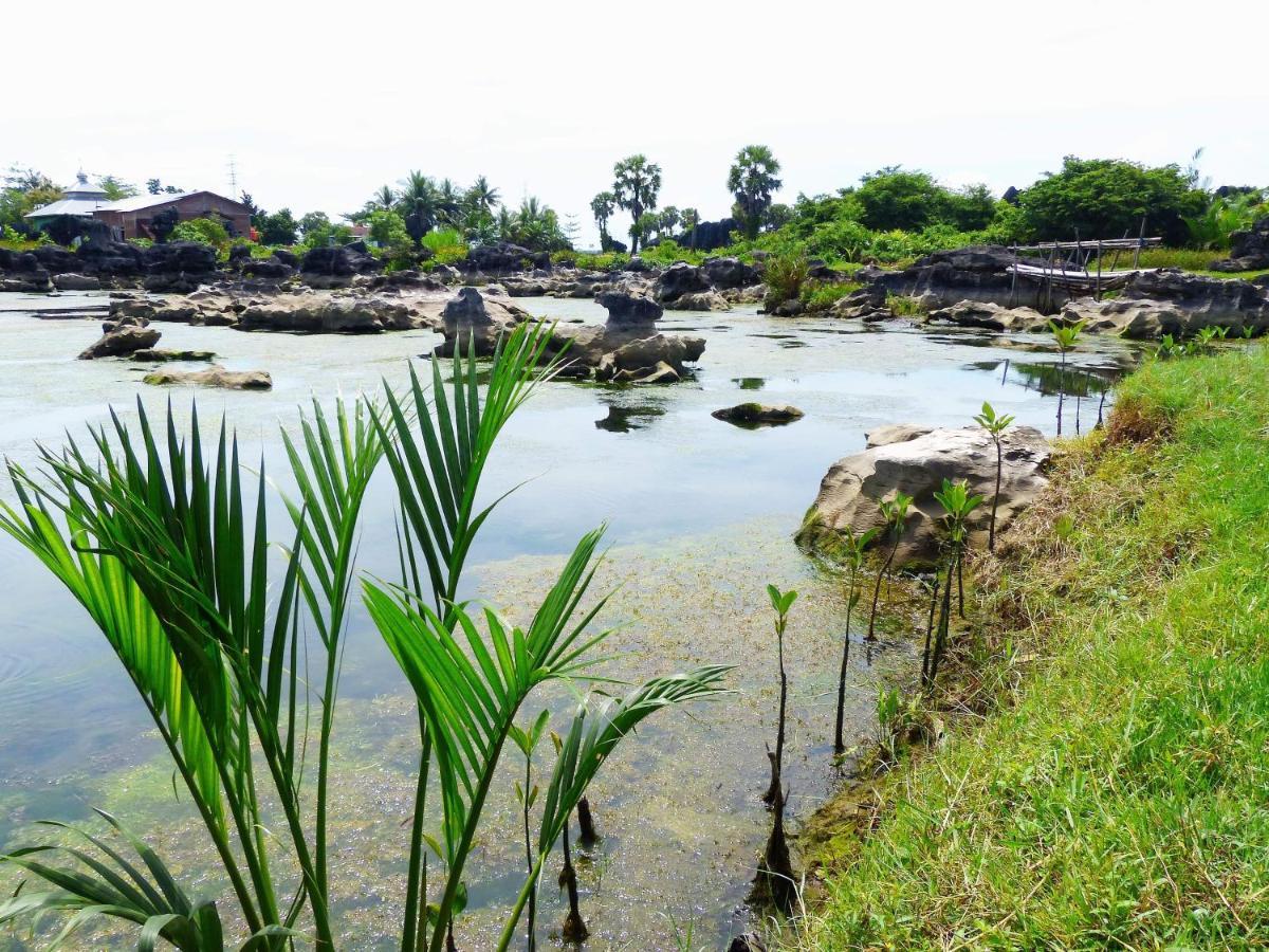 Kampoeng Karst Rammang Rammang Guest House Kasijala Exterior photo