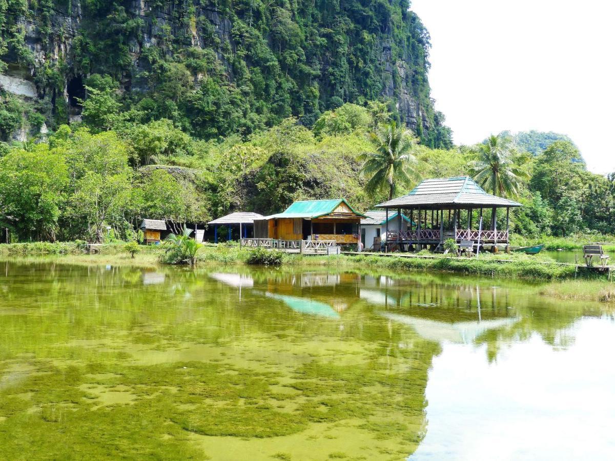 Kampoeng Karst Rammang Rammang Guest House Kasijala Exterior photo
